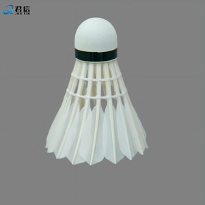 Volant de badminton en <span class=keywords><strong>plumes</strong></span> d'oie haute durabilité avec logo personnalisé, faible MOQ accepté, pour entraînement quotidien - Product Image 3