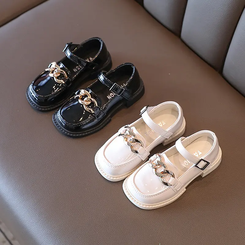 2024 yeni çocuk beyaz küçük deri ayakkabı sonbahar yeni prenses çocuk ayakkabıları bebek ayakkabıları yumuşak taban