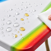 Weiße und Regenbogenfarbene PEVA-Tischdecke, Passend für 8 Fuß, Wasserdichte Einweg-Rechteckige Kunststoff-Tischabdeckung für Cocktail-Empfänge