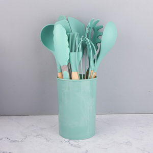 12 Pcs Peralatan Dapur Silikon Aksesoris Dapur <span class=keywords><strong>Set</strong></span> Peralatan Masak Silikon Dengan Gagang Kayu - Product Image 1