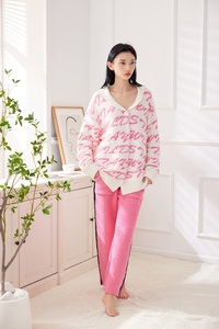 Ensemble de pyjama en molleton tricoté rose corail décontracté pour femmes, nouvelle arrivée 2026, personnalisé, doux, chaud, ample, <span class=keywords><strong>v</strong></span>êtements de détente pour l'hiver - Product Image 6