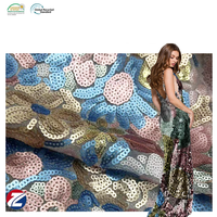 Tissu de paillettes irisées de luxe |   Tissu extensible 4 directions en mélange de poly-spandex à motif floral pour jupes, vêtements de danse et robes de mariée pour filles