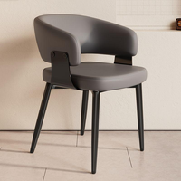 Chaises de salle à manger contemporaines de luxe nordique en métal et similicuir rembourrées pour villas modernes, salles à manger d'hôtel et mobilier de maison