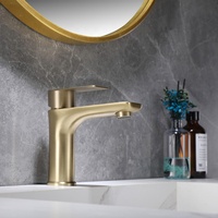 Robinets à levier unique de luxe en acier inoxydable Robinet mitigeur d'eau moderne en or brossé Robinet de salle de bain pour lavabo