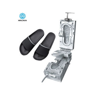 Pantoufles soufflantes en PVC de qualité Primacy Factory moule une élasticité <span class=keywords><strong>incroyable</strong></span> pour la <span class=keywords><strong>randonnée</strong></span> en plastique PVC - Product Image 4