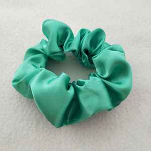 Chouchous de luxe en satin, couleurs unies personnalisées, vert sarcelle, en tissu de soie, tendance pour filles et femmes, pour fêtes et festivals - Product Image 3