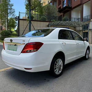 Berline Électrique d'Occasion BYD E5 2019, Autonomie de 450 km, Automatique, Sièges en Tissu Foncé, Prête pour l'Exportation - Product Image 4