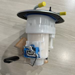 Заводская прямая продажа, индивидуальный автомобильный бак, топливный насос, Бензобак 31110-2E350 для HYUNDAIKia Tucson Sportage 2.7L - Product Image 3