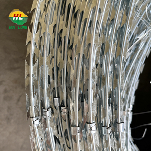 <span class=keywords><strong>Alambre</strong></span> de púas de alta calidad, <span class=keywords><strong>alambre</strong></span> de hierro galvanizado en rollo, con alta resistencia a la tracción, peso del rollo personalizado - Product Image 1