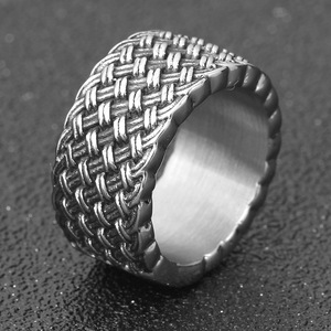 Bague en acier inoxydable tressé 11 mm pour homme, bijou de mode, usage quotidien, design géométrique, style rond - Product Image 2