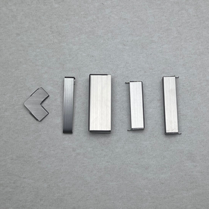 Plinthe murale en acier inoxydable à clipser, sans perçage, facile à assembler et à entretenir - Product Image 6