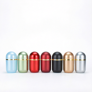 Flacon à pilules en plastique en forme de capsule avec bouchon à vis mat et anneau doré, conteneur de stockage personnalisé pour vitamines et médicaments - Product Image 1