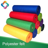 Personnalisez les feutres non tissés de rouleaux de Polyester perforés par aiguille d'épaisseur pour l'artisanat fait main