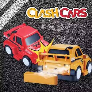 ITTL 2,4G Control remoto <span class=keywords><strong>Crash</strong></span> <span class=keywords><strong>Car</strong></span> 2 jugadores RC pulverización expulsión parachoques coches con sonido ligero fútbol batalla coche juguetes para niños - Product Image 2