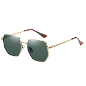 Gafas de <span class=keywords><strong>Sol</strong></span> con Lentes Polarizadas para Hombre, Diseño de Marca de Lujo, Modernas 2026, Montura Metálica Cuadrada, Protección UV - Product Image 3