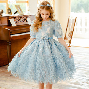 Robes pour filles juniors personnalisées en usine, à manches courtes, en jacquard, de haute qualité, avec jupe à plumes, pour fêtes d'enfants et spectacles d'anniversaire - Product Image 1