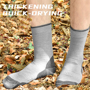 <span class=keywords><strong>Chaussettes</strong></span> chaudes <span class=keywords><strong>en</strong></span> <span class=keywords><strong>laine</strong></span> épaisse personnalisées Sports <span class=keywords><strong>de</strong></span> <span class=keywords><strong>montagne</strong></span> <span class=keywords><strong>Chaussettes</strong></span> douces <span class=keywords><strong>en</strong></span> <span class=keywords><strong>laine</strong></span> mérinos pour femmes et hommes pour le ski et la randonnée - Product Image 3
