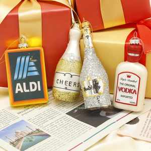 Nuevos Adornos Navideños de Cristal Pintados a Mano con Forma de Botella de Vino - Product Image 1