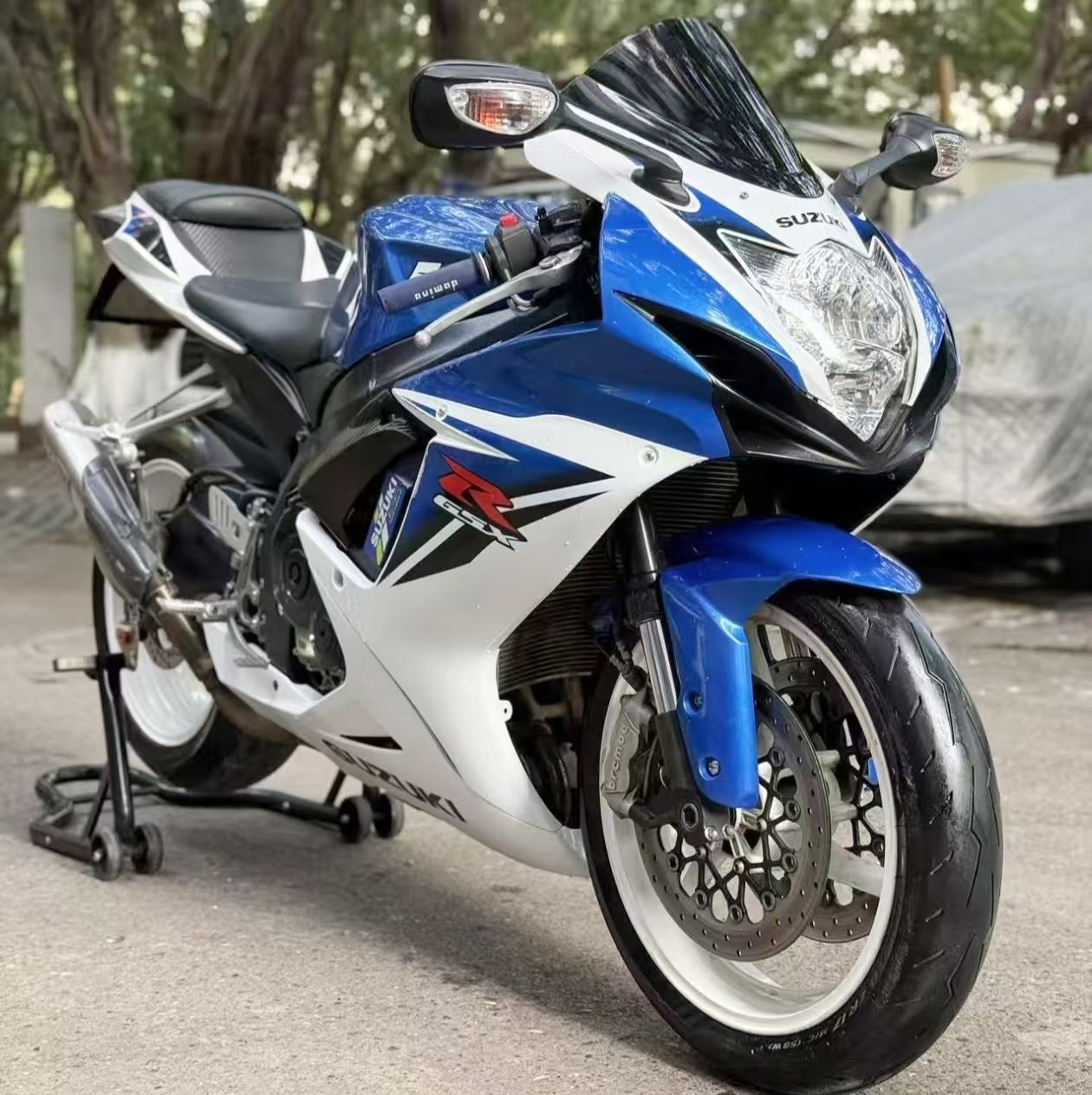 Suzuki GSR NEX 125 - High Performance Street Bikes