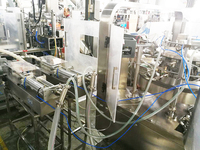 Machine de remplissage automatique de liquides