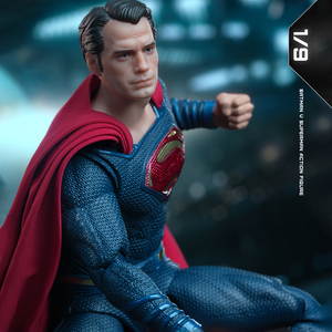 Figura de Acción de Batman vs Superman: Dawn of Justice - Versión Superman 2.0 de Fondjoy DC, Modelo Original Auténtico a Escala 1/9, Juguete Coleccionable - Product Image 3