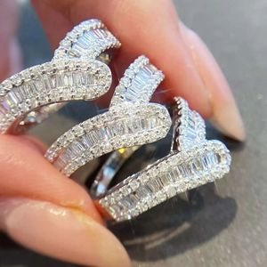 แหวนเพชรแท้ทรงตัววี 18k ทองคำบริสุทธิ์ Xinfly น้ำหนัก 0.50ct-0.60ct สำหรับผู้หญิง เหมาะสำหรับงานหมั้นและงานแต่งงาน - Product Image 1