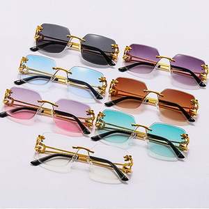 Lunettes de soleil vintage tendance pour hommes et femmes, verres dégradés, monture en alliage, UV400, tête de léopard, sans monture, carrées - Product Image 1