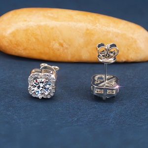 ต่างหูเพชรโมอิสสีเงินแท้ S925ใบโคลเวอร์สี่แฉกใหม่สำหรับผู้หญิงชุดไมโครเพชรที่เต็มไปด้วยเพชร - Product Image 3