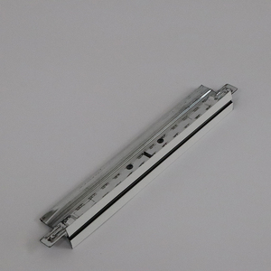 Phong Cách Hiện Đại Thiế<span class=keywords><strong>t</strong></span> Kế Mới Thép Mạ Kẽm Acoustic Trần Hội Đồng Quản Trị Lưới Linh Kiện Loại Móc Áo Dây Rod Suspe Kẹp Trần <span class=keywords><strong>T</strong></span> Lưới - Product Image 6