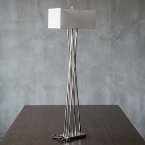 Lampadaire décoratif en métal en laiton AK avec base rectangulaire en nickel fini pour la décoration intérieure de la maison - Product Image 1