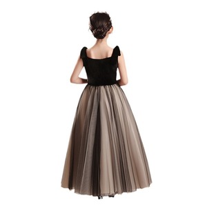 Vestido de Novia Moderno Estilo Princesa de Alta Gama con Apliques de Encaje, Diseño <span class=keywords><strong>Real</strong></span>, Cola <span class=keywords><strong>Capilla</strong></span>, Largo hasta el Suelo - Product Image 5