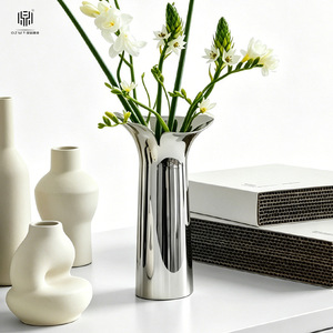 Vase à pétales en acier inoxydable DZMT, vase à fleurs moderne argenté pour la décoration de la maison - Product Image 1