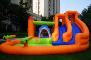 NBINFLATABLE ขายสไลเดอร์น้ำเป่าลมราคาถูกสำหรับสนามหลังบ้านและในร่ม, สไลเดอร์น้ำเป่าลมสำหรับเด็กเล็กใช้ในบ้าน - Product Image 2