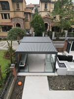 Pergola imperméable et coupe-vent, gazebo, pavillon, moderne, bioclimatique, motorisé, télécommande, aluminium, persiennes en verre