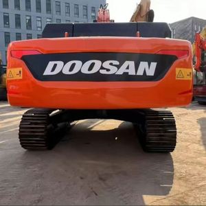 รถขุดตีนตะขาบ DX340LC มือสองจากเกาหลี ใช้ระบบไฮดรอลิก เหมาะสำหรับงานก่อสร้าง งานเหมือง และงานในเหมืองหิน - Product Image 1