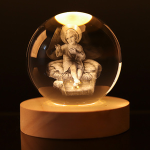 Nhỏ Cầu Thiết Kế Mới Bán Buôn Tùy Chỉnh Laser Khắc LED Ánh Sáng Cơ Sở Đứng 3D Nghệ Thuật Tôn Giáo Giáng Sinh Tinh Thể Ánh Sáng Bóng - Product Image 6