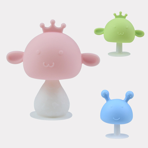 Popular Customized Logo Wholesale Safe And Tasteless Teething Toy Gift Set Silicone Rattle Mushroom Baby Teether