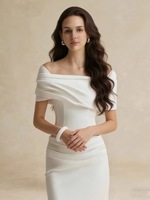 Robe longue asymétrique blanche style français à épaules dénudées pour femme, coupe ajustée, robe de soirée de luxe haut de gamme, design plissé en viscose