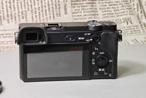 Appareil photo hybride Sony A6300 d'occasion, boîtier seul, 24,2 MP APS-C, vidéo 4K, bon état, prêt à être expédié - Product Image 5