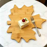 Plateau de service écologique canadien de forme irrégulière en bois de bambou gravé, planche à découper, assiette, vaisselle