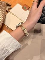 Bracelet de luxe en cuir avec chaîne de poignet et diamants scintillants pour Apple Watch (38, 40, 41, 42, 44, 45, 49 mm)