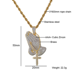 Collana con Ciondolo Gesù in Zirconi Trendy 2022, Charm Croce con <span class=keywords><strong>Mani</strong></span> in Preghiera, Catena in Ottone Bicolore 18K per Matrimoni - Product Image 2