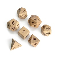 Lot de dés polyédriques en bois personnalisés, faits à la main, 7 pièces, pour D&D, avec sac en velours et boîte métallique