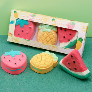 Bombes de bain fruitées naturelles de luxe aux huiles essentielles – Cadeau de Noël éducatif et amusant pour un bain joyeux – Formes de fruits mignonnes – Ananas pétillant - Product Image 4