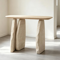 Table console en marbre travertin blanc minimaliste moderne avec base trépied en pierre naturelle à trois pieds
