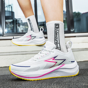 Повседневные спортивные кроссовки для пар, модные кроссовки для марафона, дышащие стильные кроссовки для осени и зимы, новая модель <span class=keywords><strong>2026</strong></span> года - Product Image 1