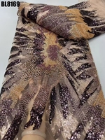 Tissu en dentelle perlée élégant de Roumanie avec broderie et paillettes pour robes de mariée et de soirée