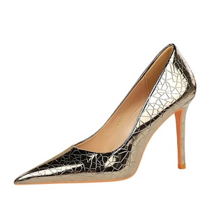 Zapatos de tacón de aguja ultra alto para mujer, estilo metálico, de punta, con boca poco profunda, ideales para discoteca. - Product Image 5