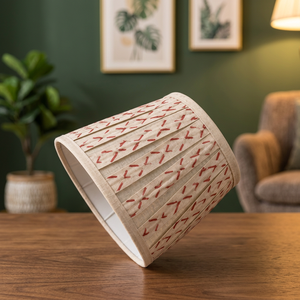 Pantalla de Lámpara Flexible de Algodón Premium |   Pantalla de lámpara de tela cónica hecha a mano con patrón de costura abstracto rojo y ribete natural - Product Image 4