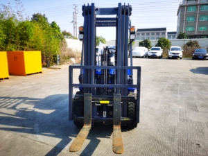 Nuovo Carrello Elevatore Elettrico a Quattro Ruote Shanghai da 2,5 TON con Batteria Standard, Pneumatici Gonfiabili e <span class=keywords><strong>Dimensioni</strong></span> Forche 1070x125mm - Product Image 3